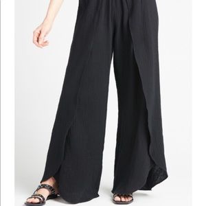 evereve roan +ryan gauze cruz pant .NWT  black sz small.